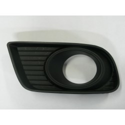 MAZDA BT 50 10-* GRELHA DIREITO PARA-CHOQUES FRENTE (COM FURO)