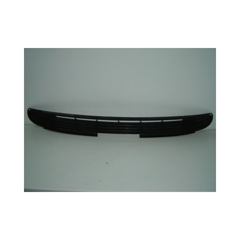 OPEL VECTRA 99-* GRELHA CENTRAL INFERIOR PARA-CHOQUES FRENTE