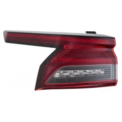 NISSAN QASHQAI 2021.04-* FAROLIM TRÁS ESQUERDO (LED)