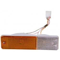 NISSAN PICKUP 720 4V* FAROLIM PARA-CHOQUES FRENTE DIREITO