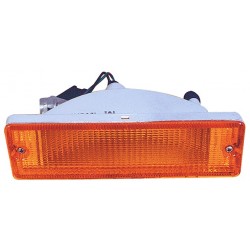 NISSAN KING CAB 93-* FAROLIM PARA-CHOQUES FRENTE DIREITO