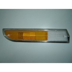PEUGEOT 504* VIDRO FAROLIM FRENTE DIREITO (BRANCO/AMARELO)
