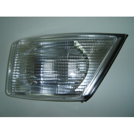 IVECO DAILY 00-* FAROLIM FRENTE ESQUERDO (BRANCO)