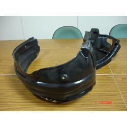 TOYOTA AVENSIS 03-* RESGUARDO CAVA RODA FRENTE DIREITO