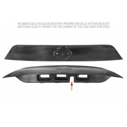 NISSAN QASHQAI 2013.11-* FRISO TAMPA MALA COM CAMERA COM KIT FIXAÇÃO (MODELO TECHNO)