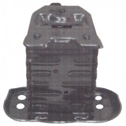 TOYOTA YARIS 05-* SUPORTE PARA-CHOQUES FRENTE ESQUERDO (CHAPA)