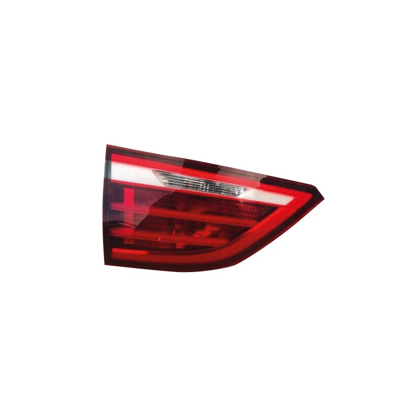 BMW S/2 F46 GRAN TOURER 2014.09-* FAROLIM TRÁS DIREITO (MEIO)