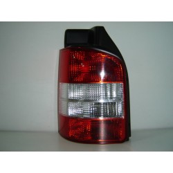 VW TRANSPORTER 03-* FAROLIM TRÁS ESQUERDO (BRANCO 2 PORTAS)