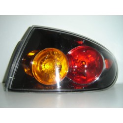 MAZDA 3 SEDAN 04-07* FAROLIM TRÁS DIREITO (CANTO) (TRANSPARENTE)