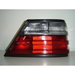 MERCEDES W124 93-* FAROLIM TRÁS DIREITO (FUMADO)