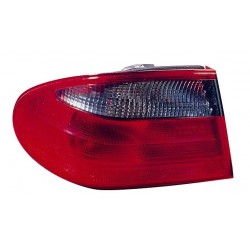 MERCEDES W210 99-* FAROLIM TRÁS ESQUERDO (CANTO FUMADO/VERMELHO)