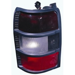 MITSUBISHI PAJERO 92-* FAROLIM TRÁS DIREITO (FUMADO)