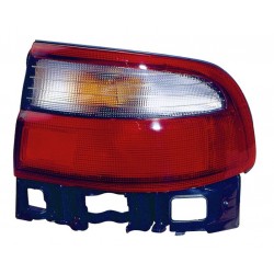 TOYOTA CARINA E 92-* FAROLIM TRÁS DIREITO 4 PORTAS