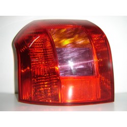 TOYOTA COROLLA 02-* FAROLIM TRÁS ESQUERDO H/B