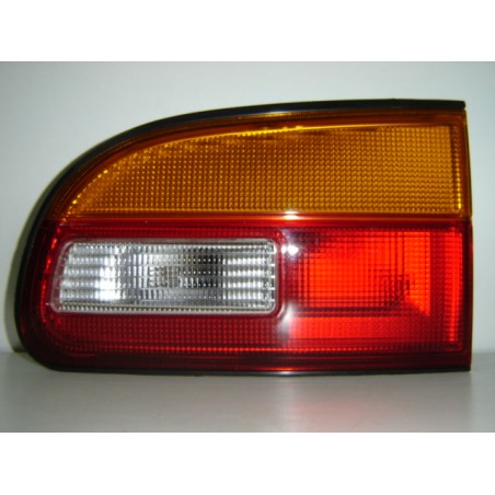 MITSUBISHI L400 95-* FAROLIM TRÁS CENTRAL DIREITO