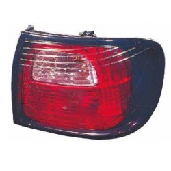 NISSAN PRIMERA 00-* FAROLIM TRÁS ESQUERDO 4 PORTAS (CANTO)