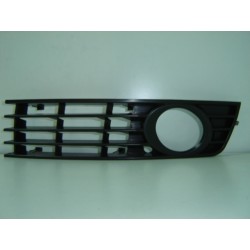 AUDI A4 01-* GRELHA ESQUERDO PARA-CHOQUES FRENTE (COM FUROS)