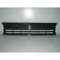 TOYOTA HIACE LH102 89-* GRELHA (PARA EMBLEMA)